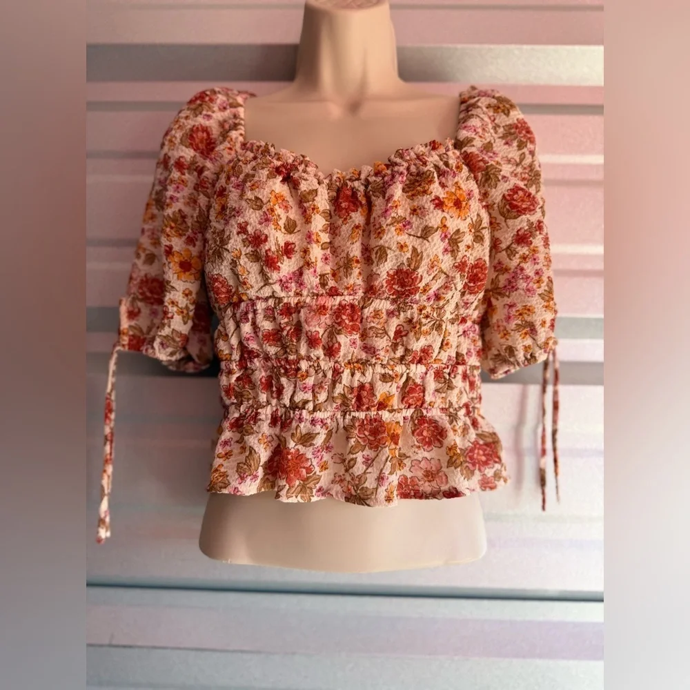 Women’s LUSH Jax Cropped Boho Floral Puff Sleeve Blouse Size Small - Picture 6 of 11